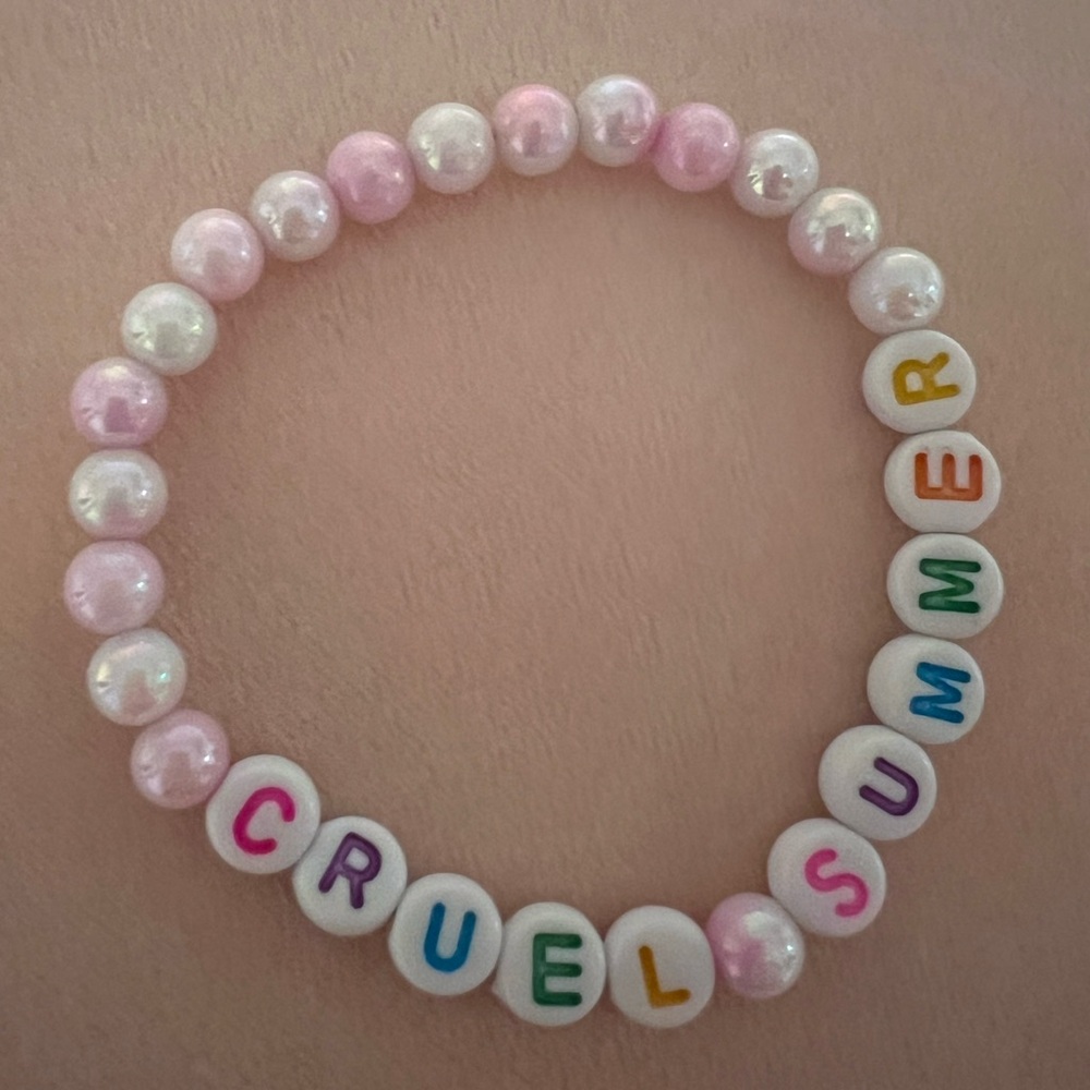 Taylor Swift Eras Tour Friendship Bracelet - Picture 2 of 5